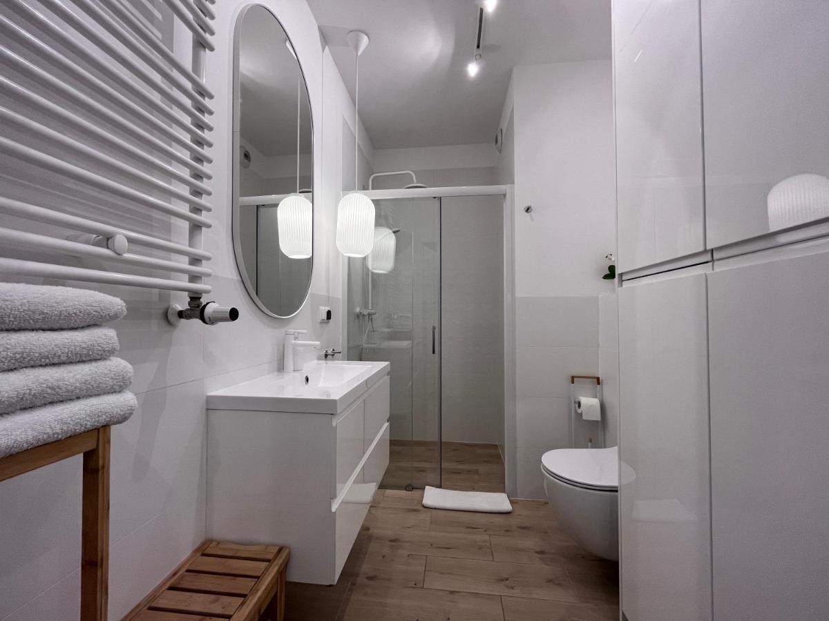 Apartamenty-Wroc Ksiecia Witolda By The River Breslávia Exterior foto
